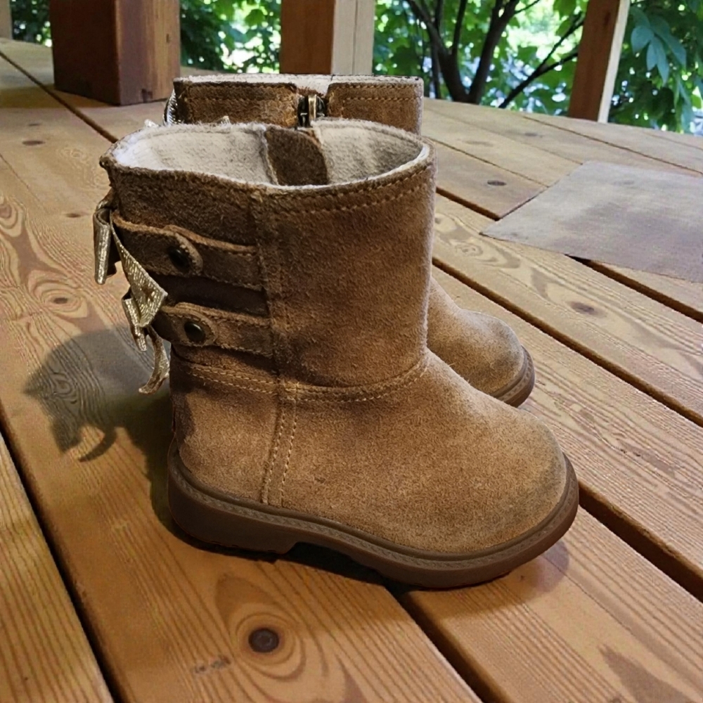 UGG Tan Kids Boots with Bows